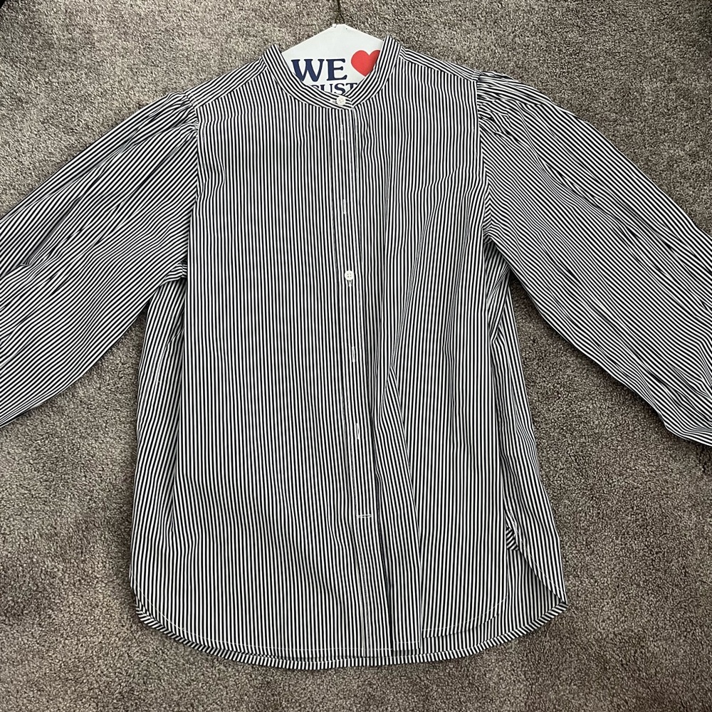 JCrew- Classic Balloon sleeve button down- 10